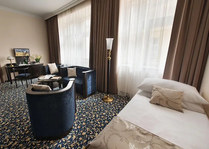 Ea Royal Esprit Отель 4*