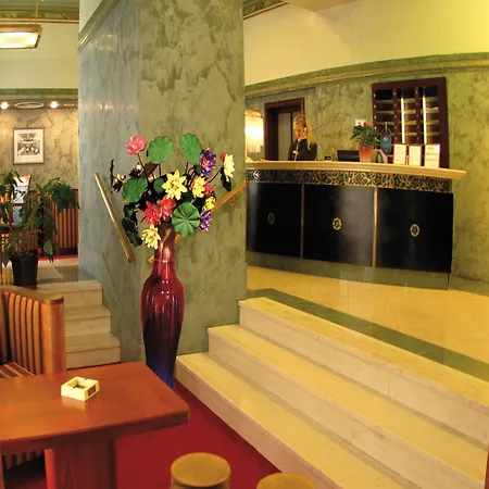 Ea Royal Esprit מלון פראג