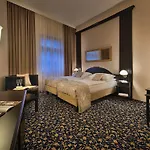 Hotel Ea Royal Esprit 4*
