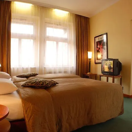 Ea Royal Esprit 4*
