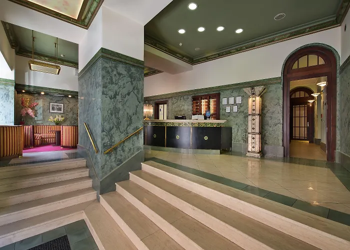 Ea Royal Esprit Hotell Prag