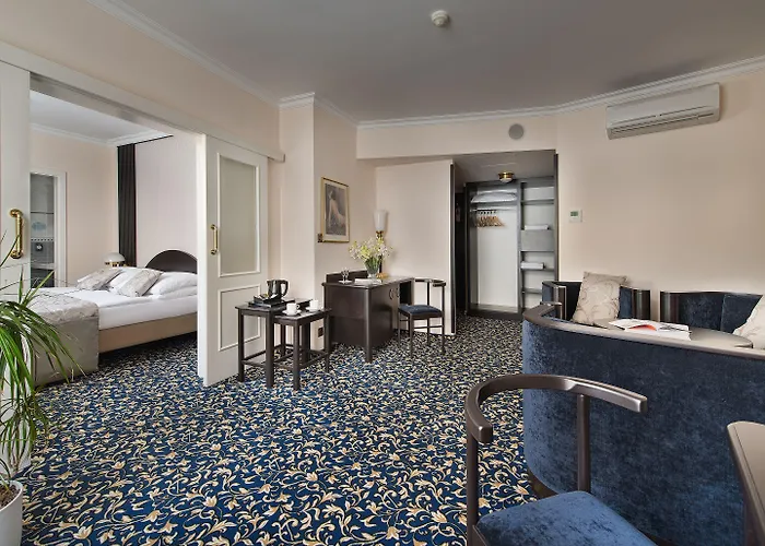 Ea Royal Esprit Hotell Prag