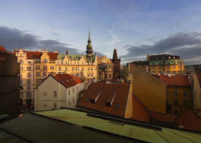 Ea Royal Esprit Hotell