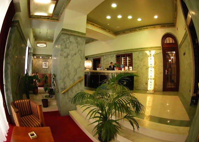 Ea Royal Esprit Hotell